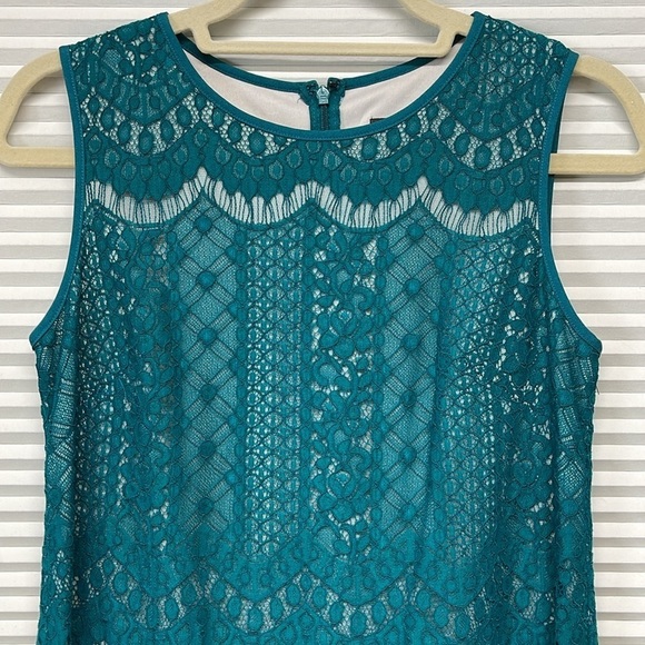 Adrianna Papell NWT Teal Green Sleeveless Lace Shift Dress Size 2P - Picture 6 of 12